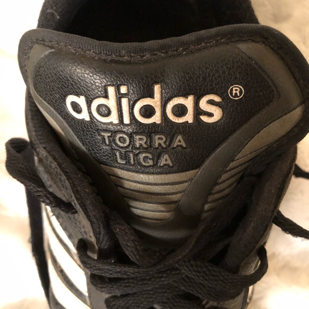 Adidas Torra Liga Soccer Cleats 7.5 - Picture 4 of 5